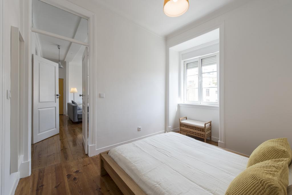 Cozy With Castel View * Lisbona