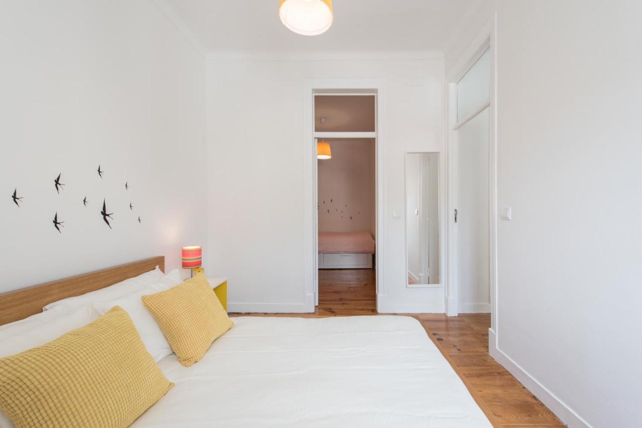 Cozy With Castel View * Lisbona