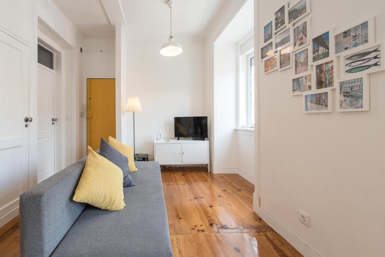 Cozy With Castel View Apartament Lizbona